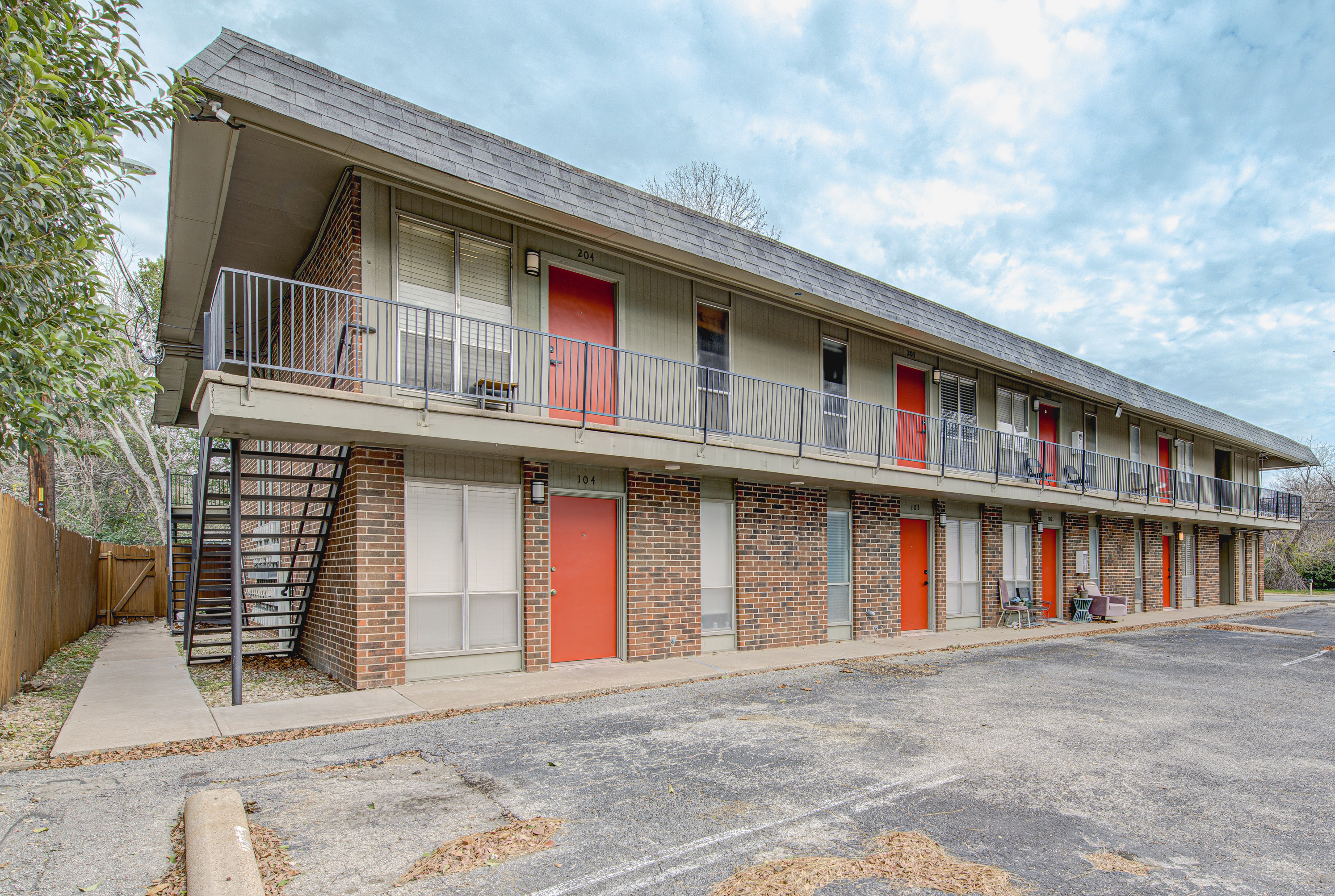 Property main image