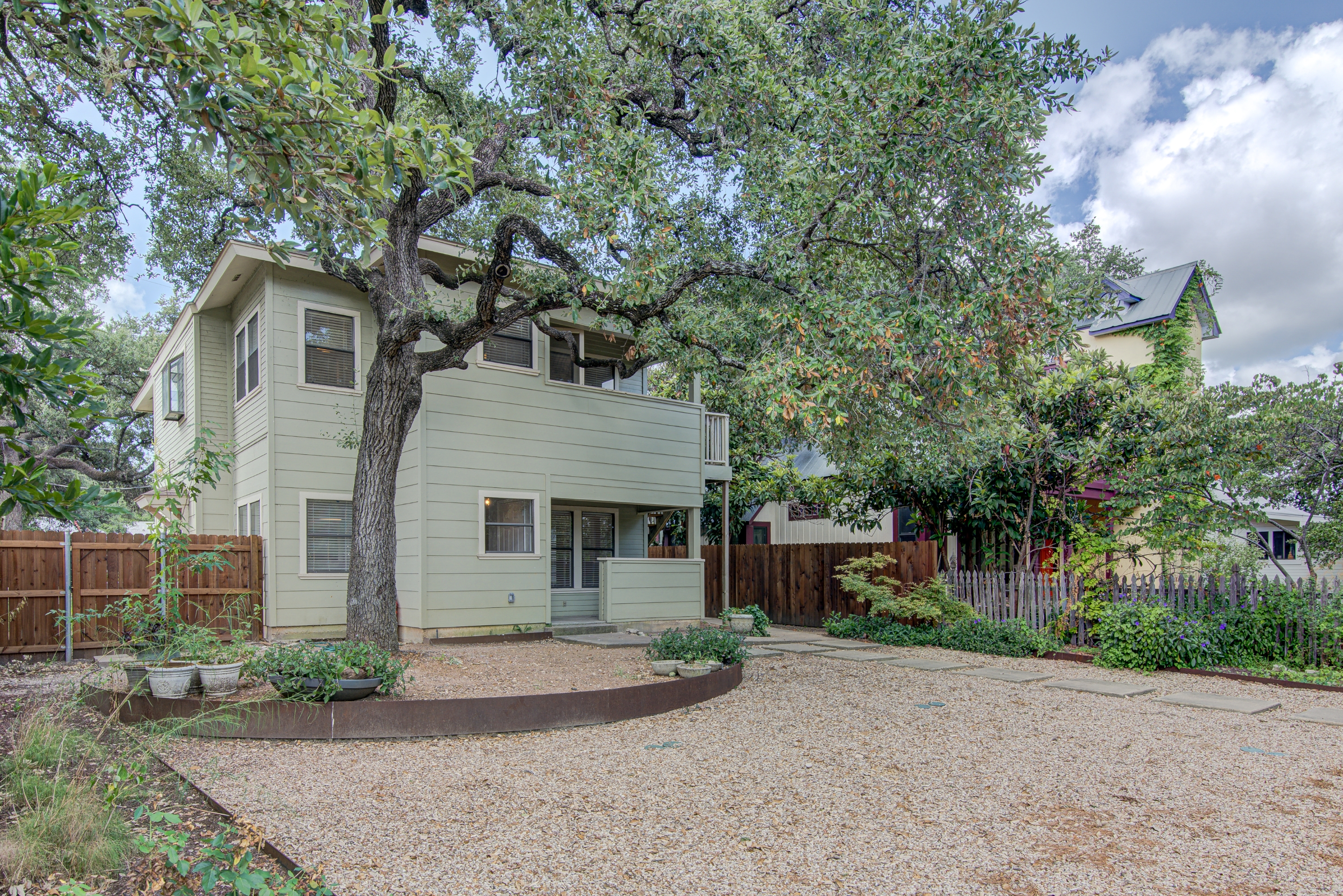 311 West Mary Street - B